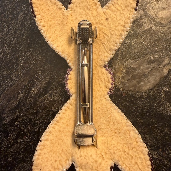 Beaded Butterfly Hair Clip Native American - Picture 4 of 4